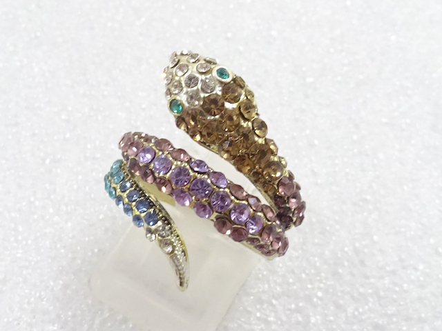 JAPANESE KIMONO / ANTIQUE COLORED STONE RING (SIZE 8)